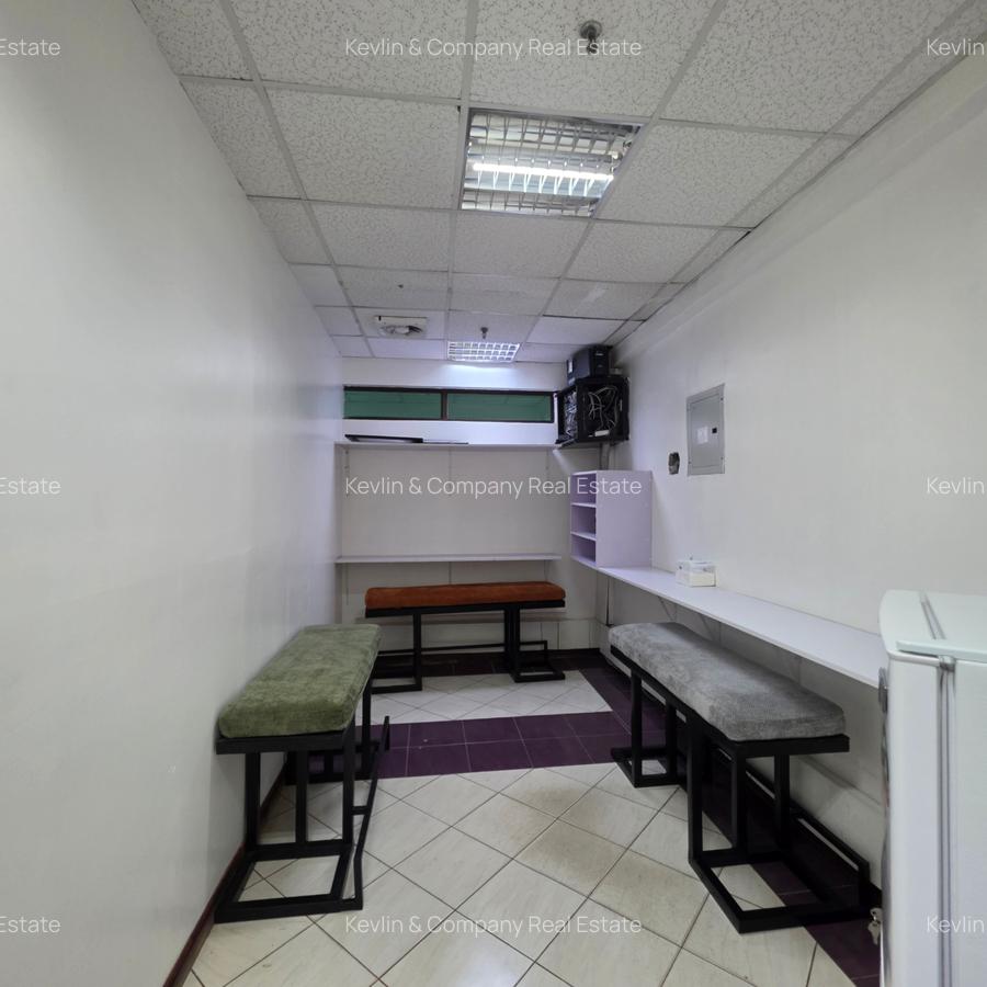 29,000 ft² Office with Service Charge Included in Kilimani - 5