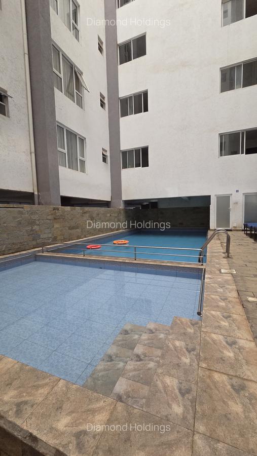 2 Bed Apartment with En Suite at Parklands - 9