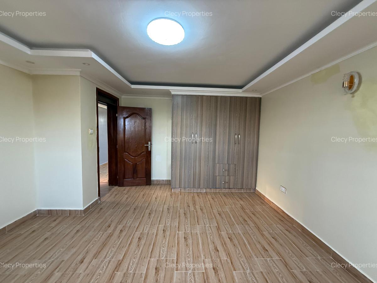 5 Bed House with En Suite at Bypass - 15
