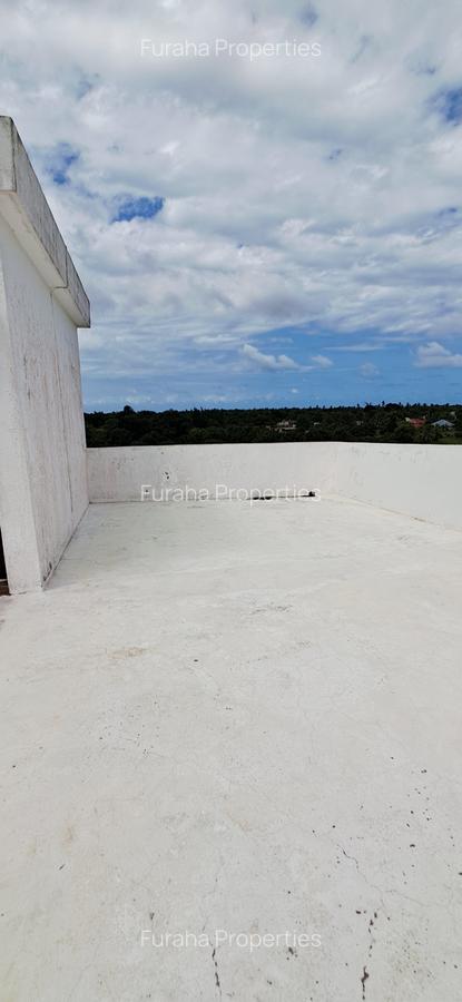 4 Bed House with En Suite at Malindi - 14