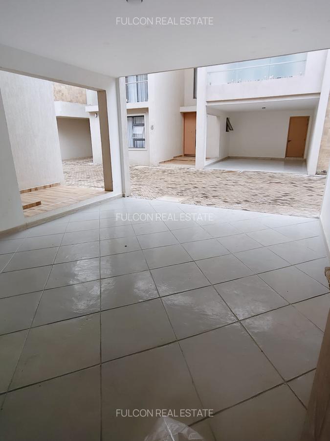 6 Bed Villa with En Suite in Lavington - 17