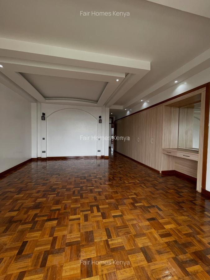 3 Bed Apartment with En Suite at Othaya Road - 17