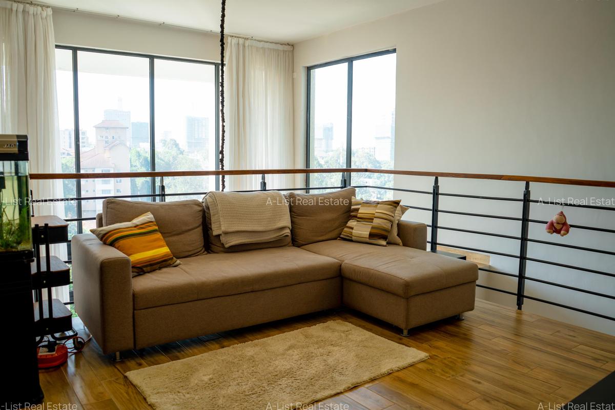 4 Bed Apartment with En Suite at Riverside Drive - 8