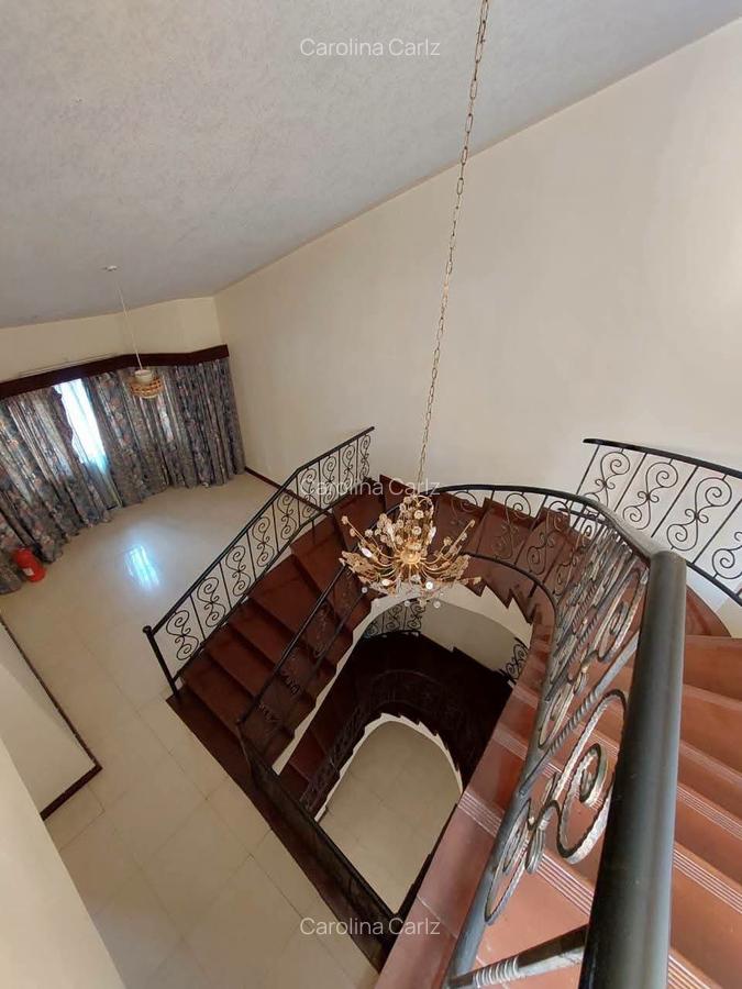 4 Bed Townhouse with En Suite at Brookside Drive - 3