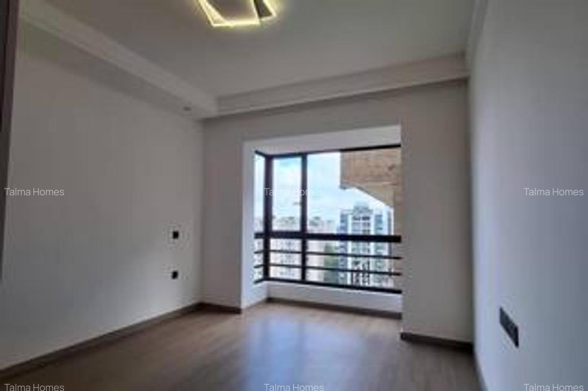 2 Bed Apartment with En Suite at Riverside Drive - 4