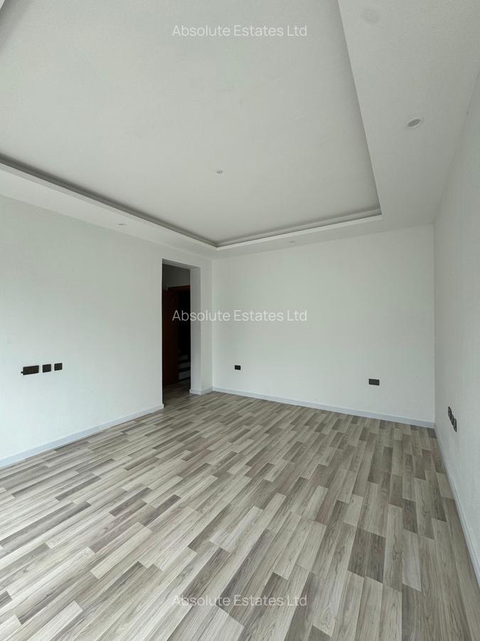 5 Bed Townhouse with En Suite in Lavington - 5