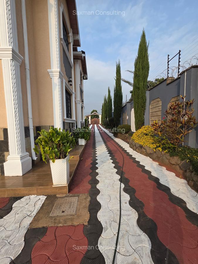 6 Bed House with En Suite in Runda - 6