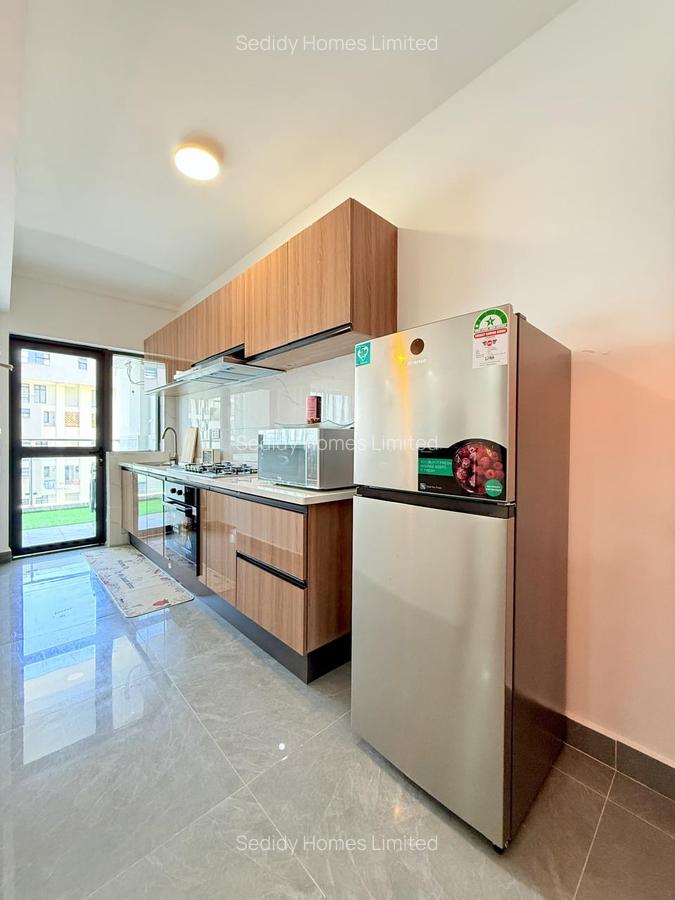 Serviced 2 Bed Apartment with En Suite in Riverside - 12