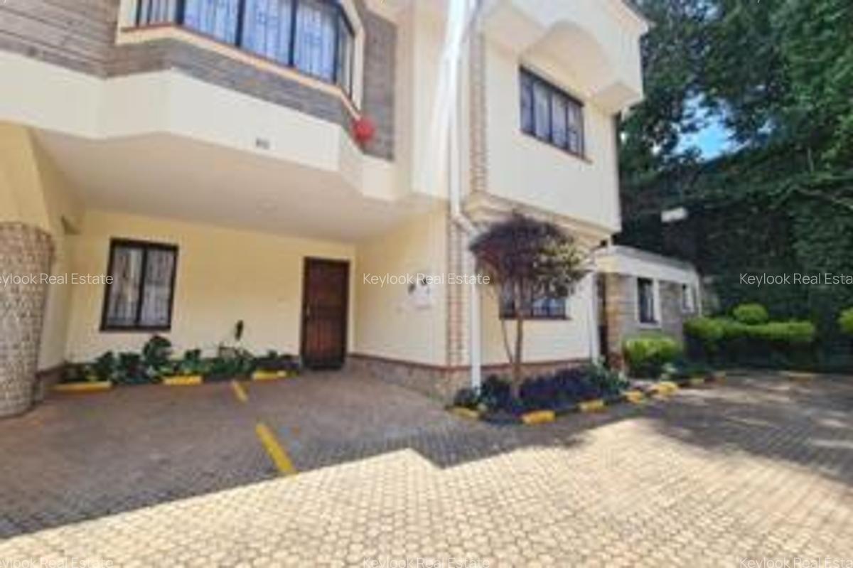4 Bed Townhouse with En Suite at Gravelia Groove - 1
