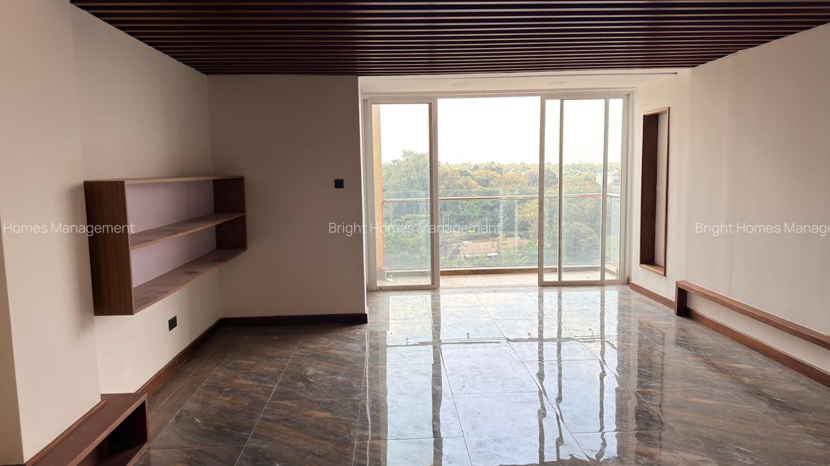 4 Bed Townhouse with En Suite in Westlands Area - 15