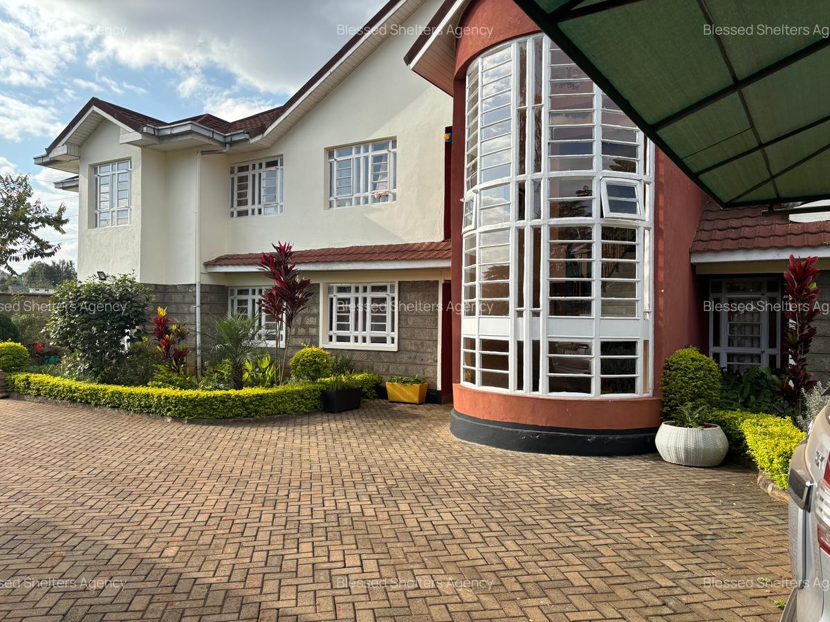 Serviced 2 Bed Apartment with En Suite in Runda - 13