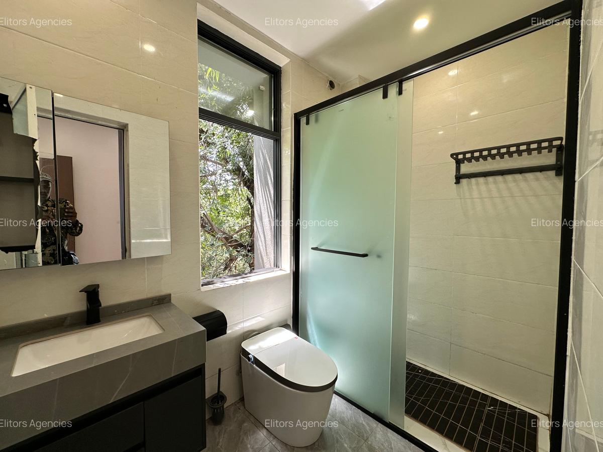 5 Bed Townhouse with En Suite at Chalbi Drive - 11