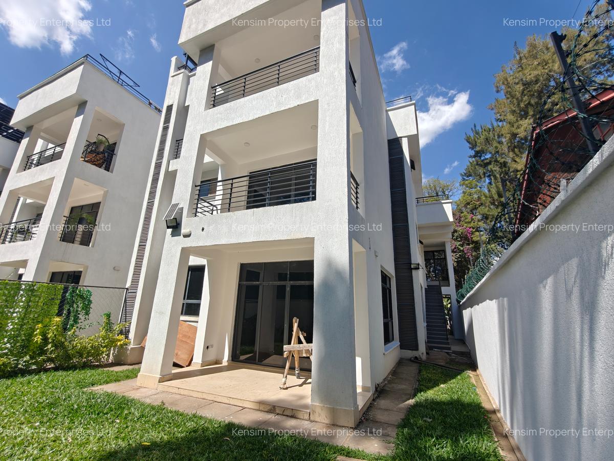 4 Bed Townhouse with En Suite in Lavington - 12