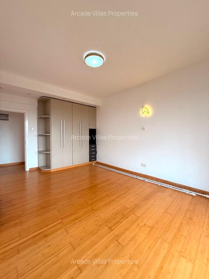 4 Bed Apartment with En Suite in Kileleshwa - 15