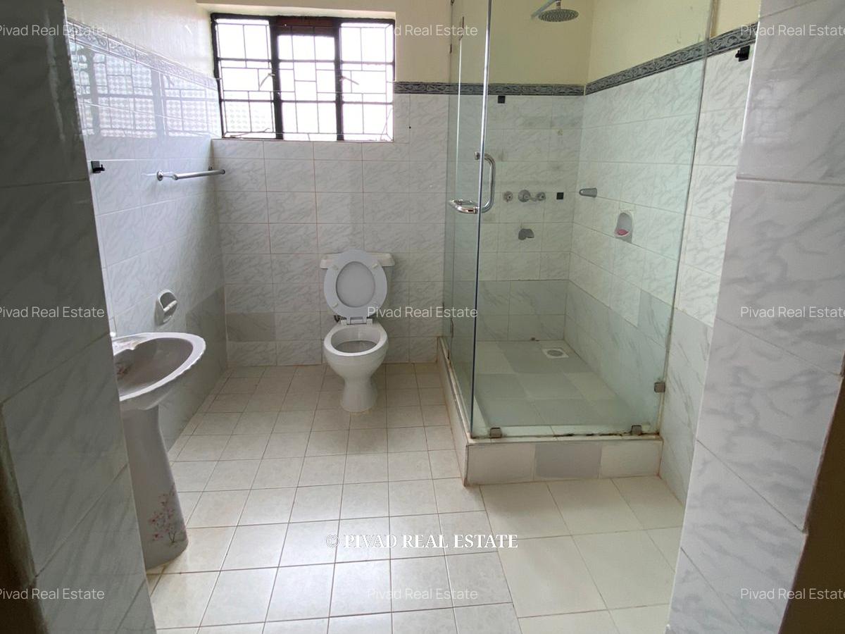 4 Bed House with Garden in Runda - 3