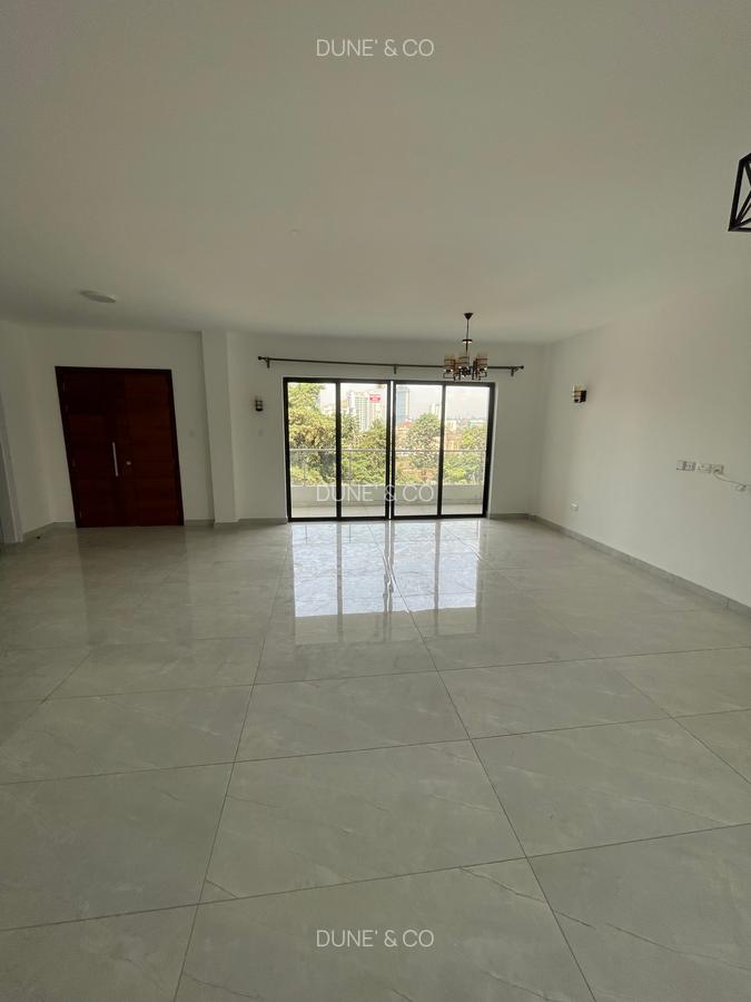 3 Bed Apartment with En Suite in Westlands Area - 2