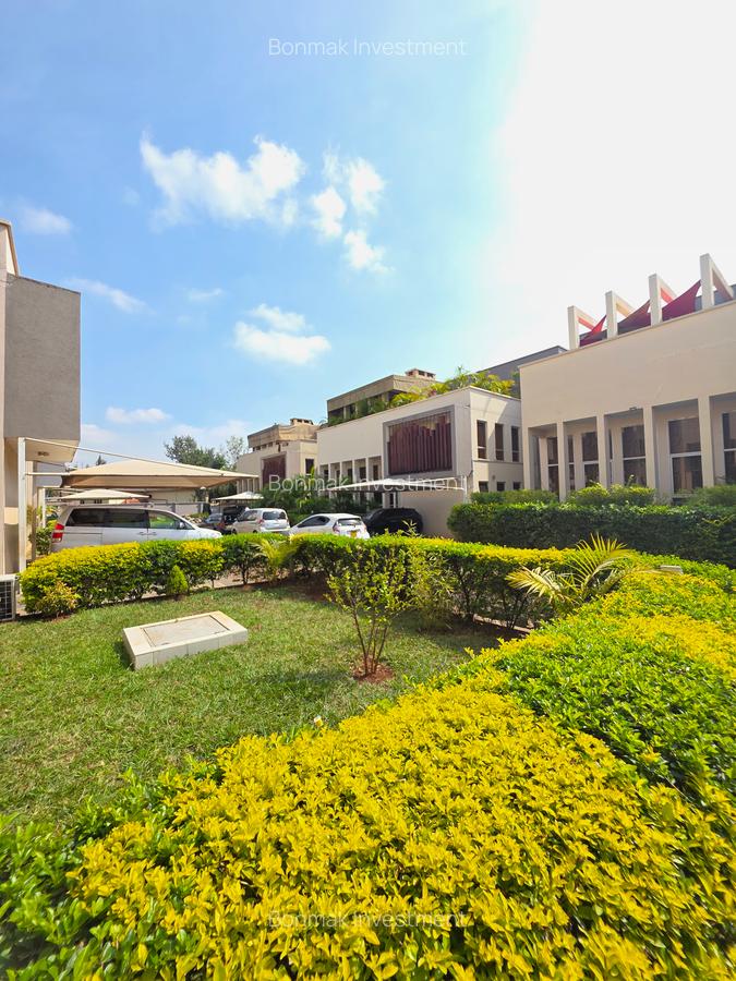 5 Bed Townhouse with En Suite at Lavington Green - 1