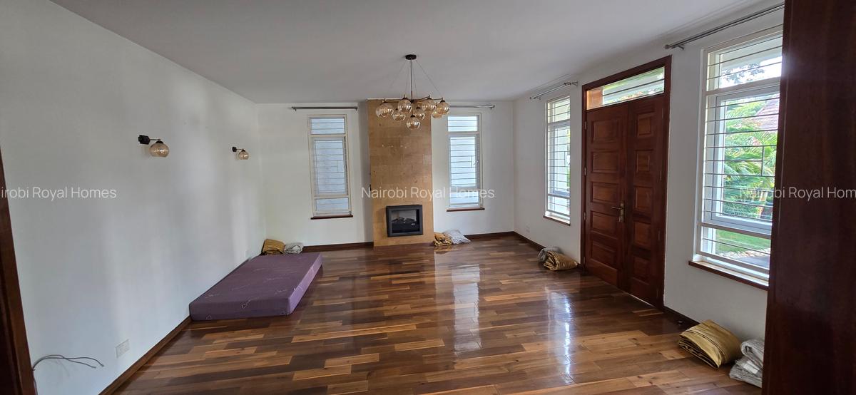 5 Bed Townhouse with En Suite at Lavington Road - 15