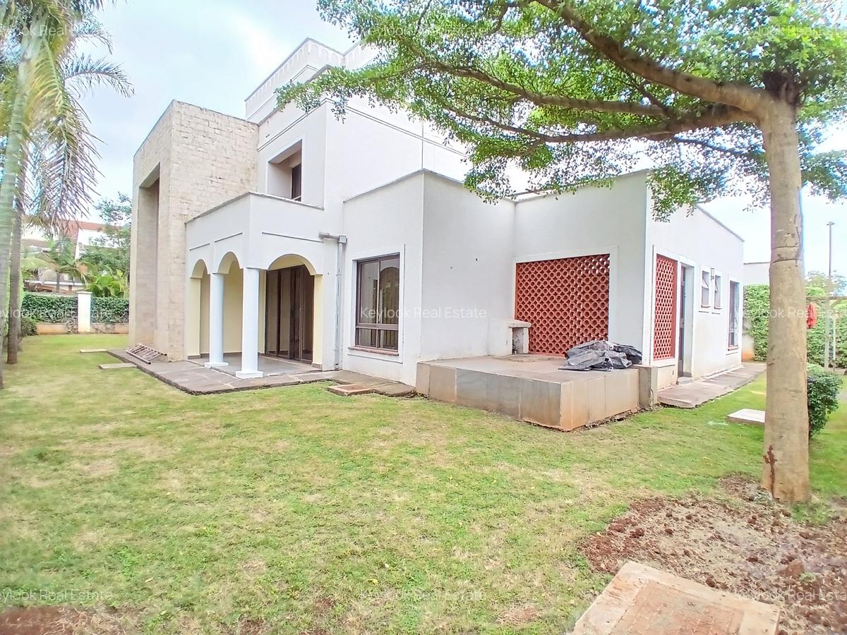 4 Bed Townhouse with En Suite at Lavington Green - 4