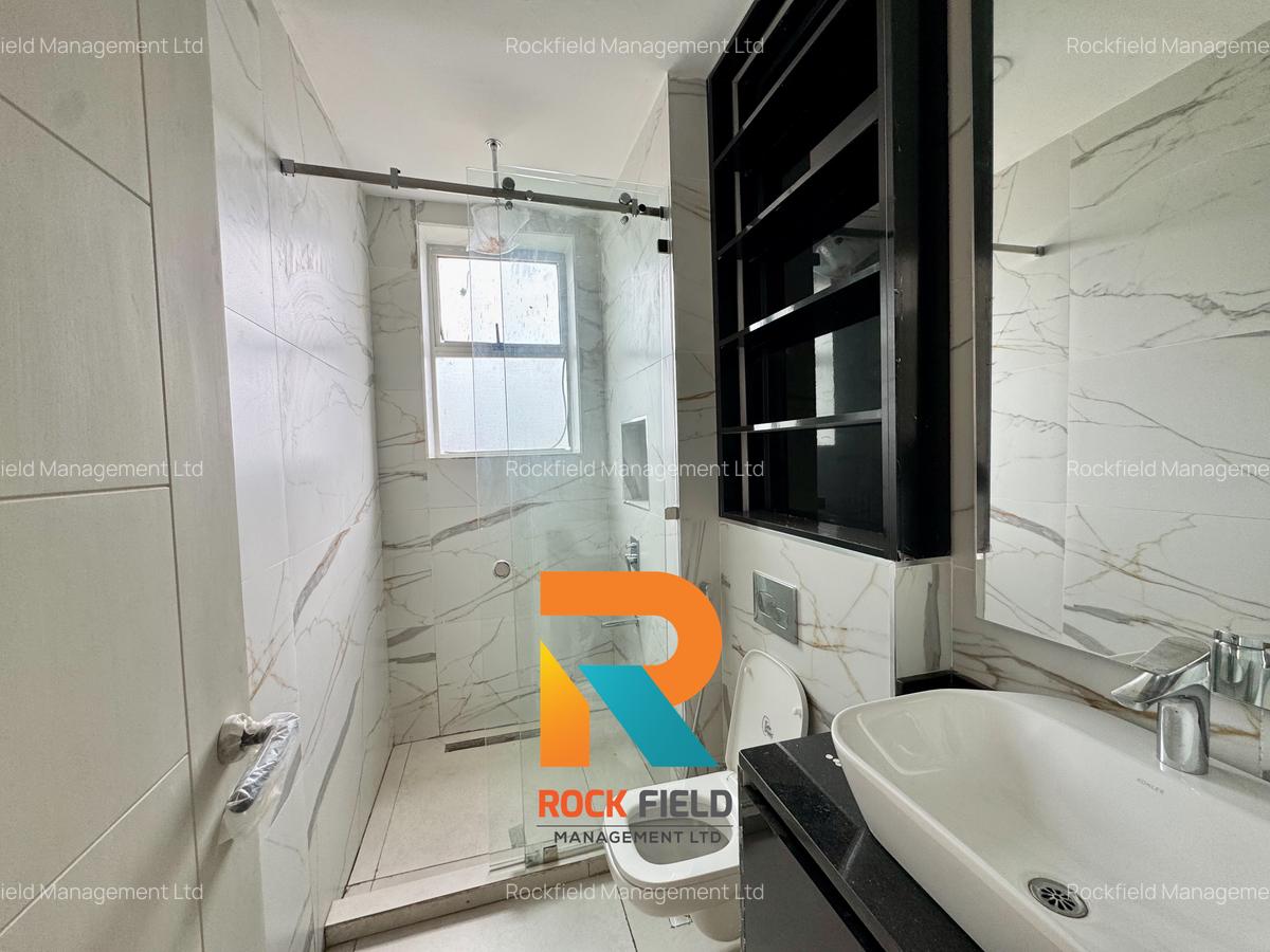 4 Bed Apartment with En Suite in General Mathenge - 8