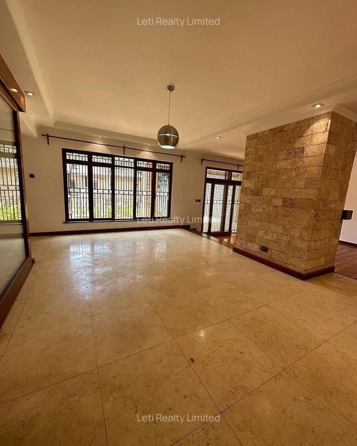 4 Bed Townhouse with En Suite in Lavington - 3