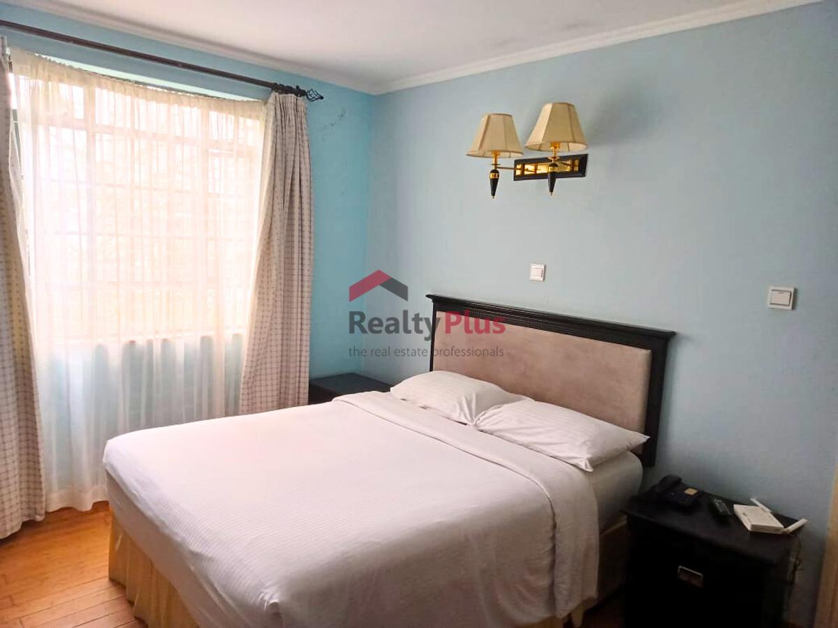 Serviced 2 Bed Apartment with En Suite in Kilimani - 4