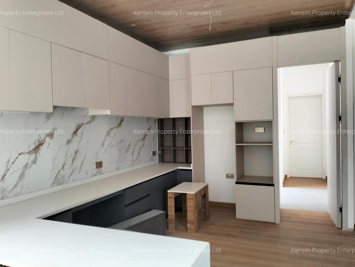 5 Bed Townhouse with En Suite in Lavington - 13