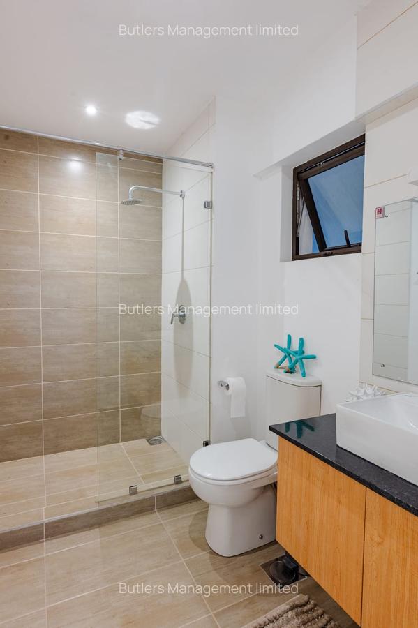 Serviced 3 Bed Apartment with En Suite at Kindaruma Road - 11