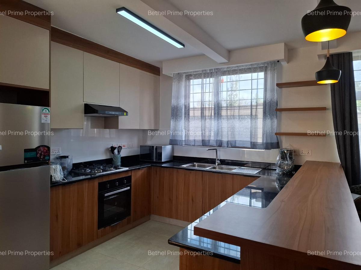 2 Bed House with En Suite in Ridgeways - 10