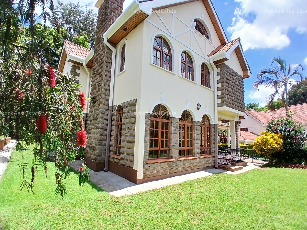 4 Bed Townhouse with En Suite at Lavington Green - 2