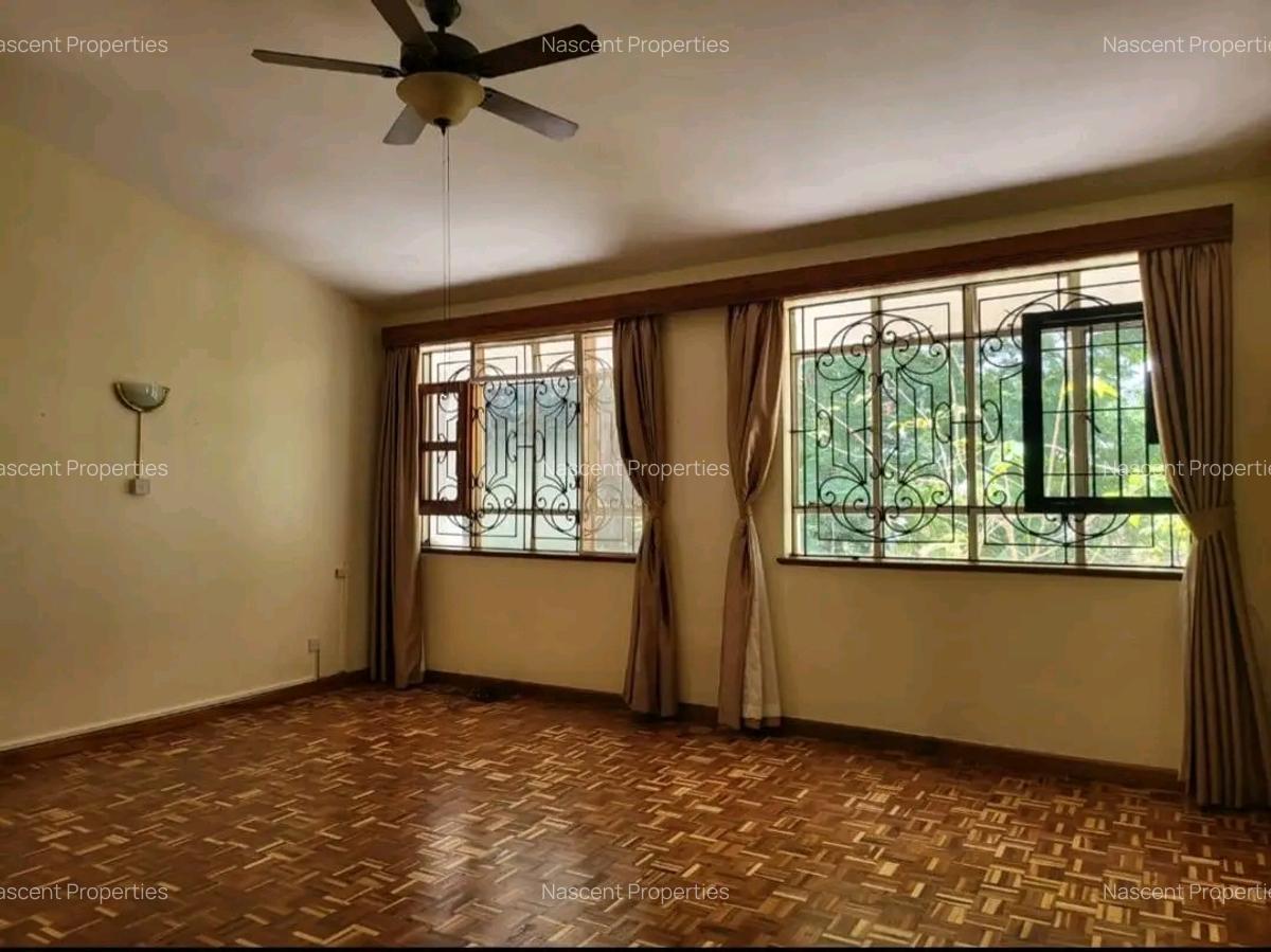 5 Bed House with En Suite in Nyari - 15