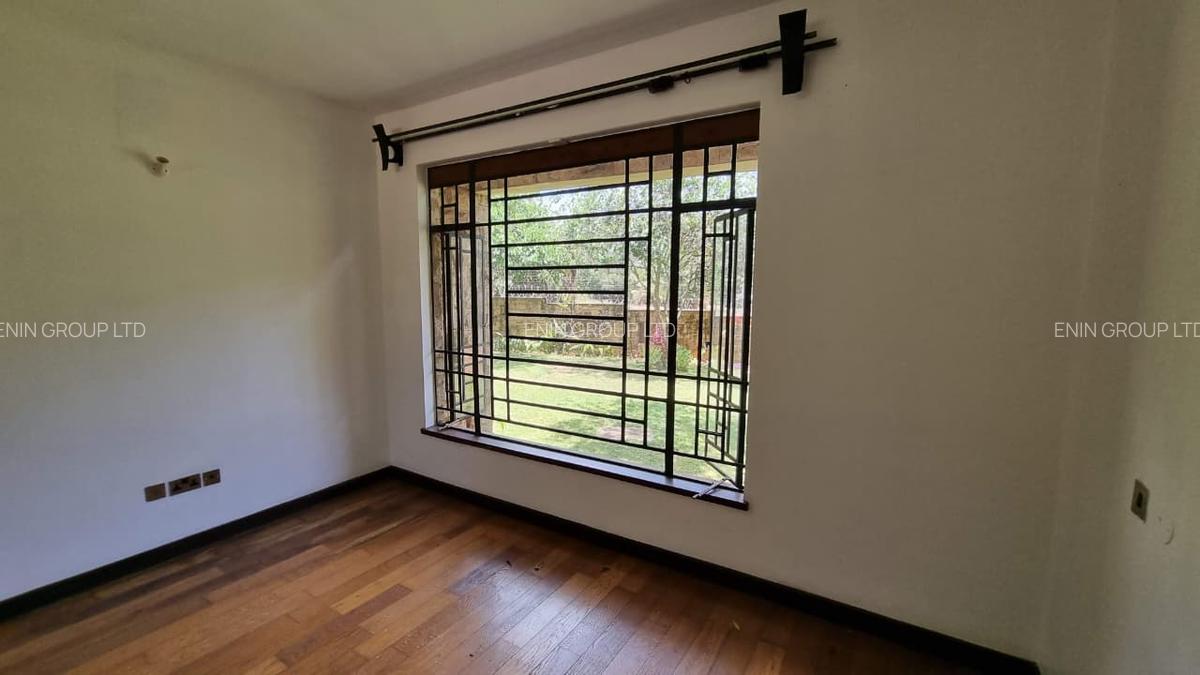 4 Bed House with En Suite at Lakeview Estate - 13