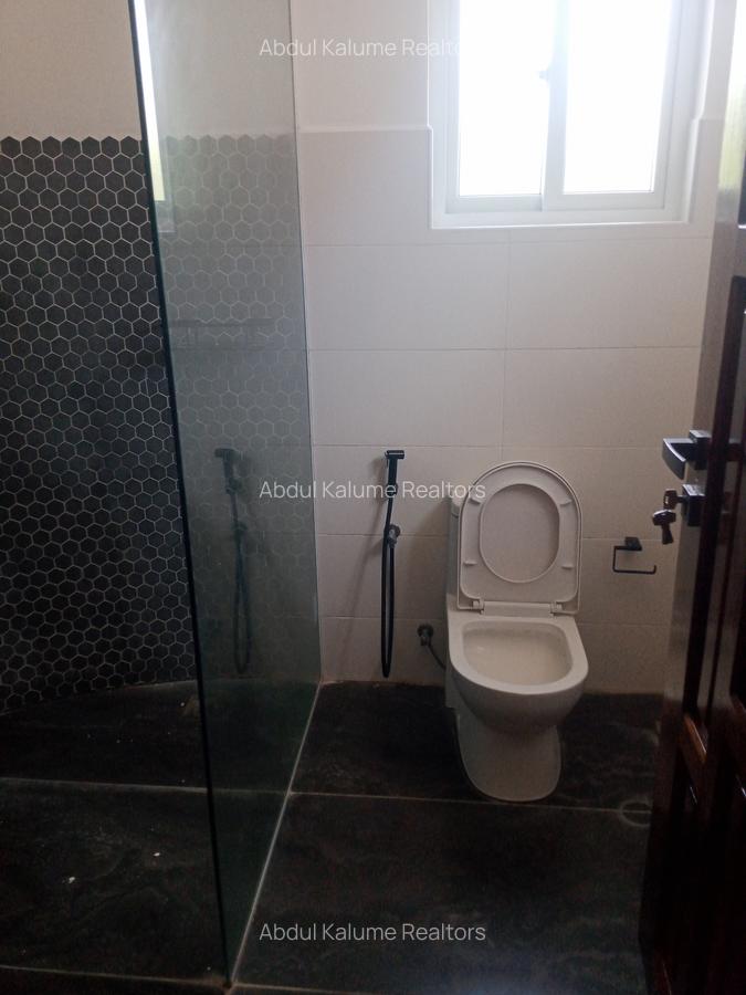 Serviced 1 Bed Apartment with En Suite at Nyali - 8