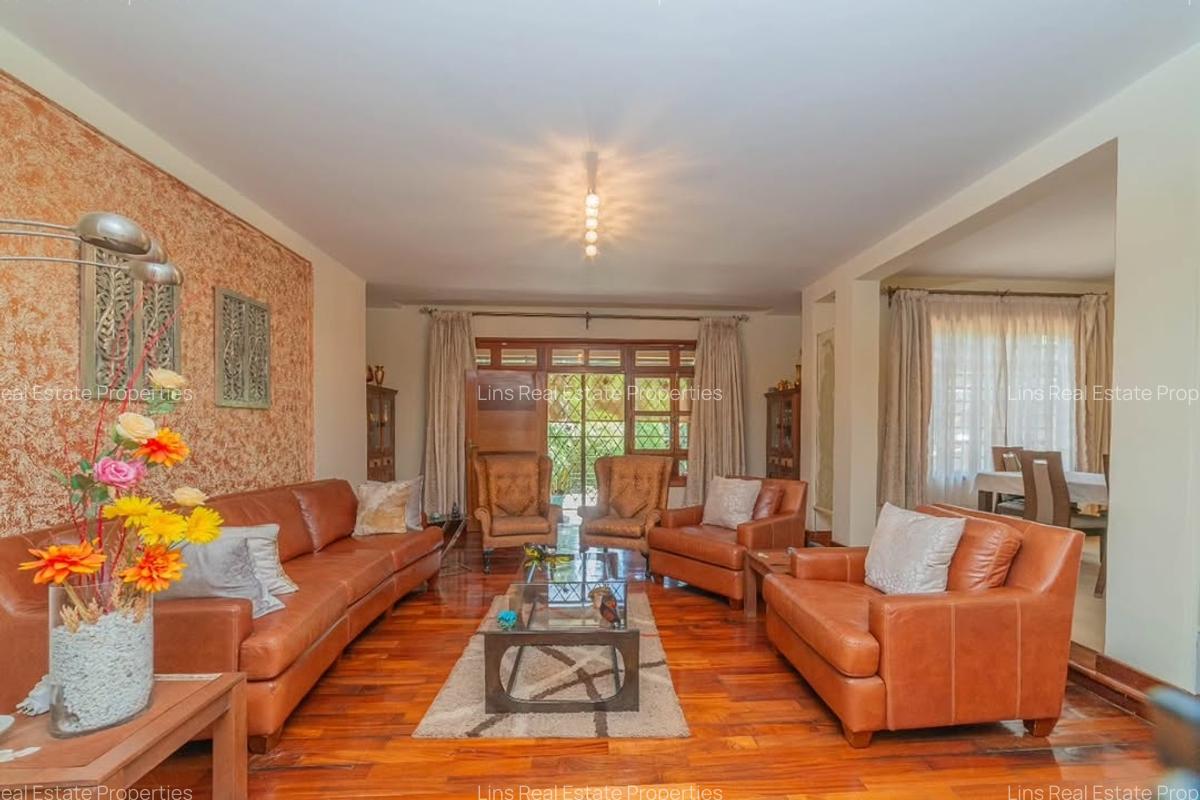 4 Bed Townhouse with En Suite in Westlands Area - 16