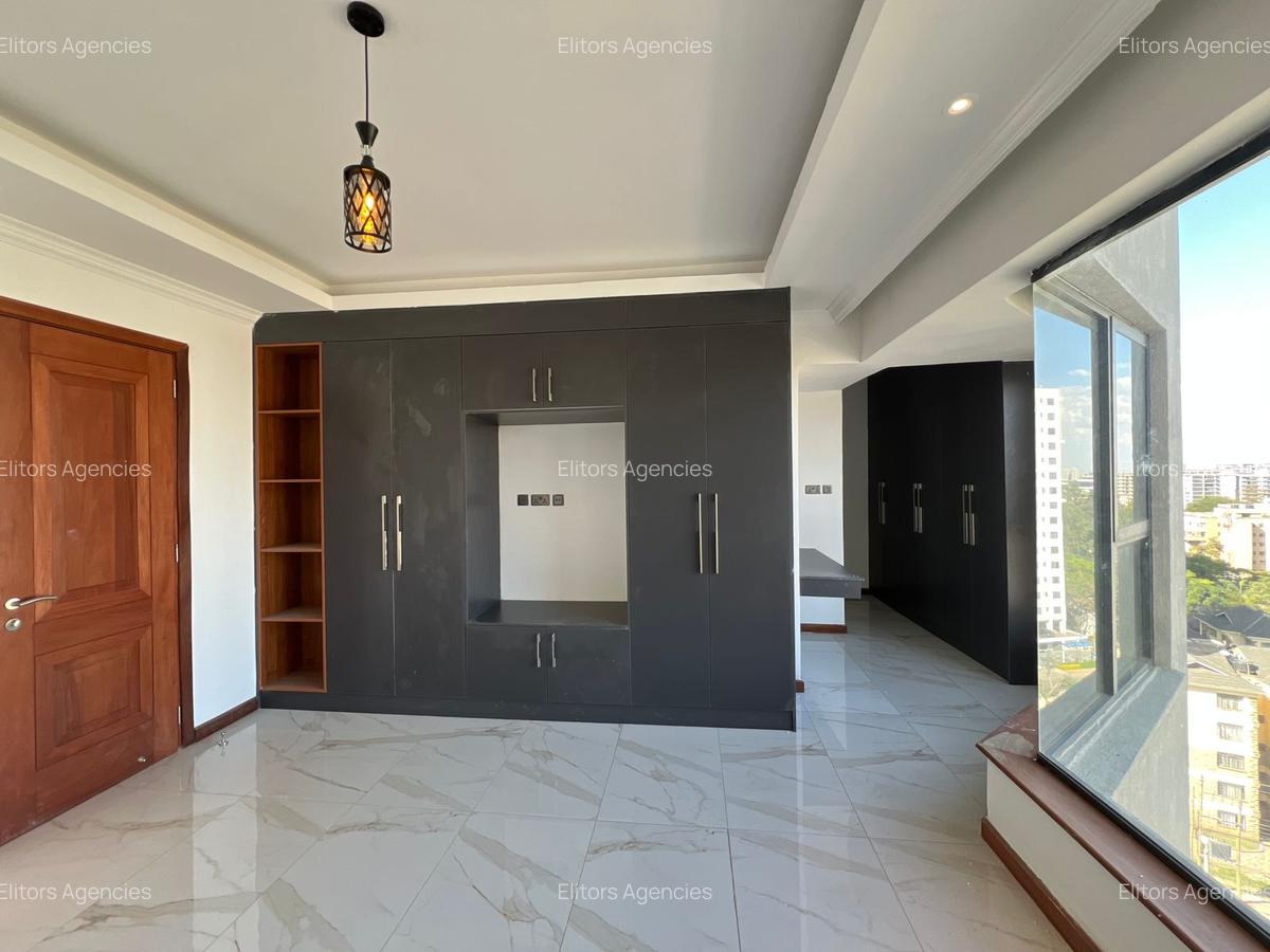 3 Bed Apartment with En Suite at Othaya Road - 14