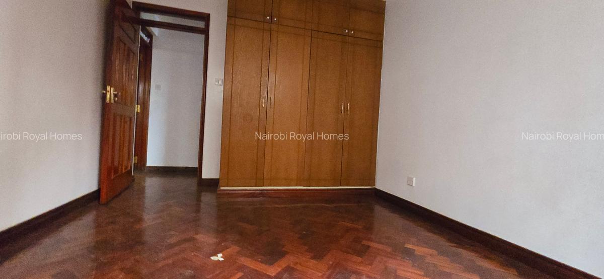 4 Bed Townhouse with En Suite at Lavington Road - 13