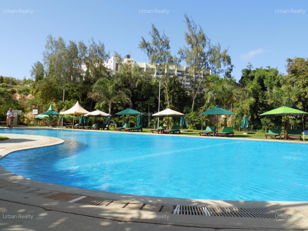 Serviced 4 Bed Apartment with En Suite in Shanzu - 14