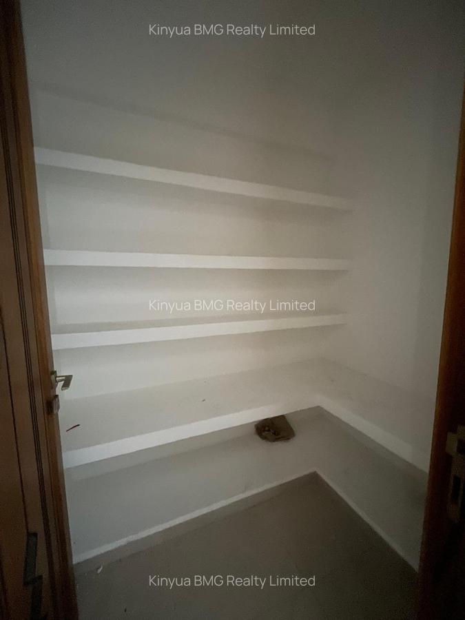 Serviced 3 Bed Apartment with En Suite in Nyali Area - 15