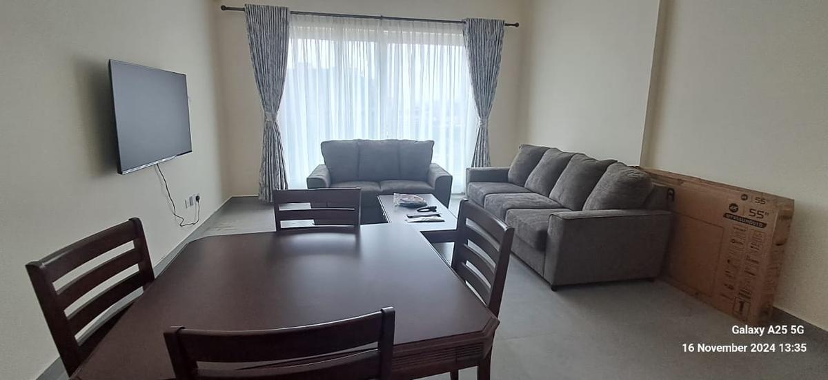 Furnished 2 Bed Apartment with En Suite at Parklands - 2