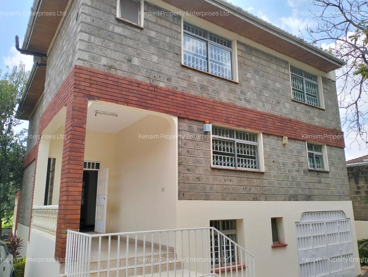 5 Bed Townhouse with En Suite in Lavington - 1