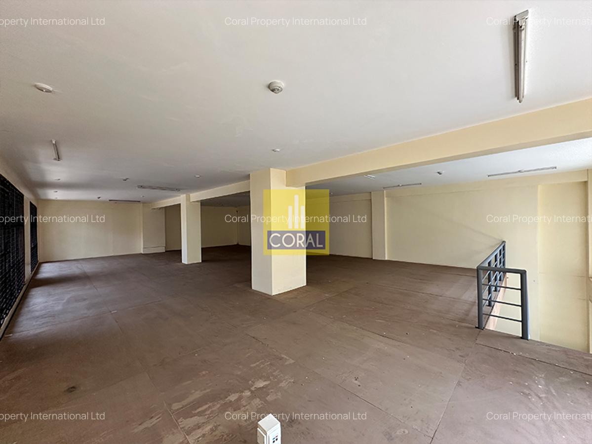 4,483 ft² Office in Parklands - 5