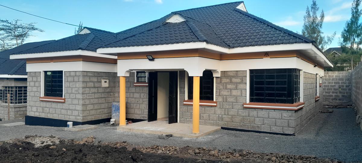 3 Bed House with En Suite at Rimpa - 2
