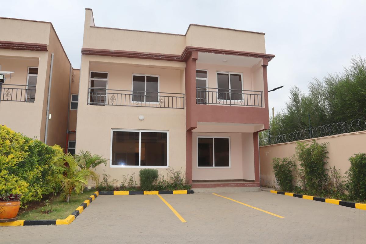 4 Bed House with En Suite in Syokimau - 1