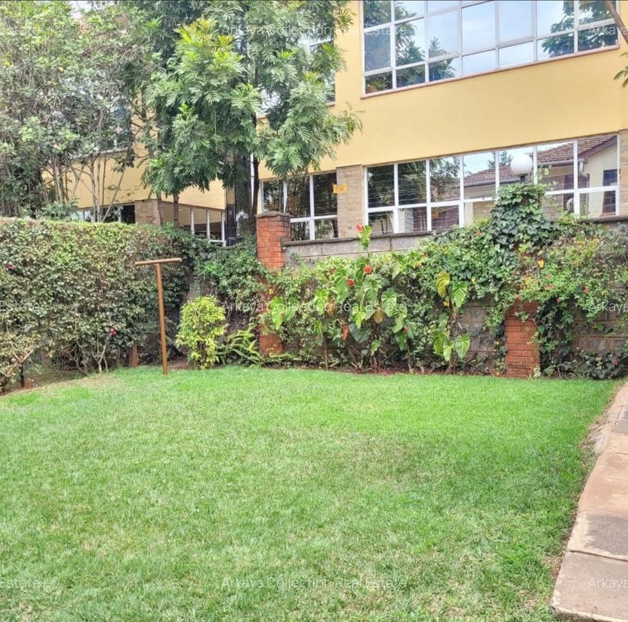 5 Bed Townhouse with En Suite in Lavington - 7