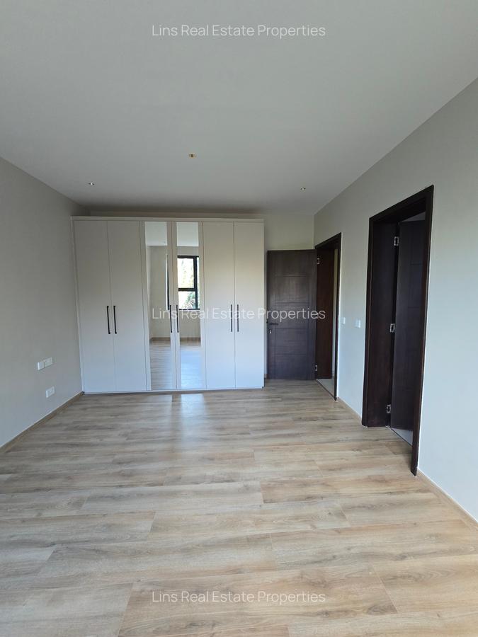 5 Bed Townhouse with En Suite in Lavington - 14