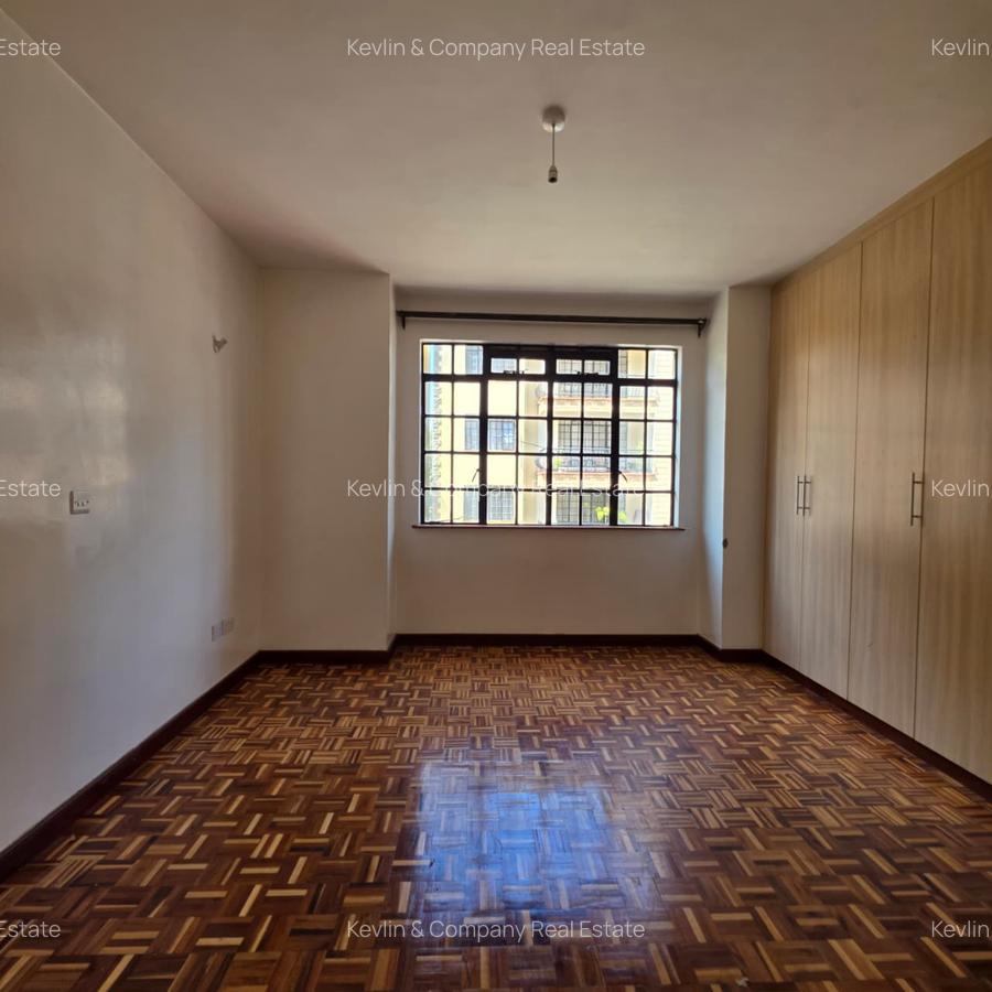2 Bed Apartment with En Suite in Lavington - 12