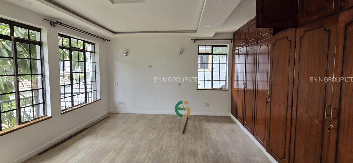 4 Bed Townhouse with En Suite at Mugumo Road - 14