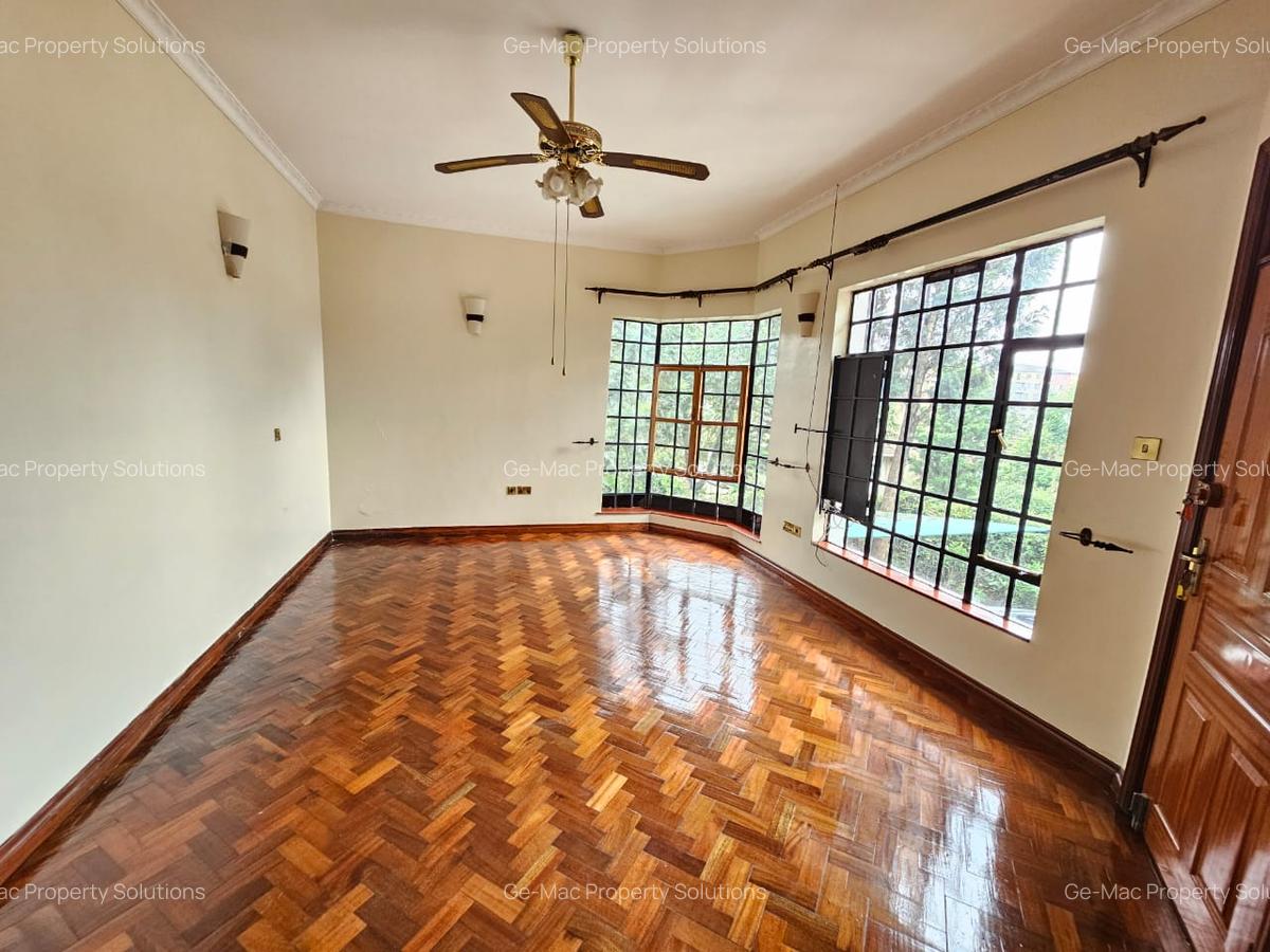 4 Bed House with En Suite in Kiambu Road - 8