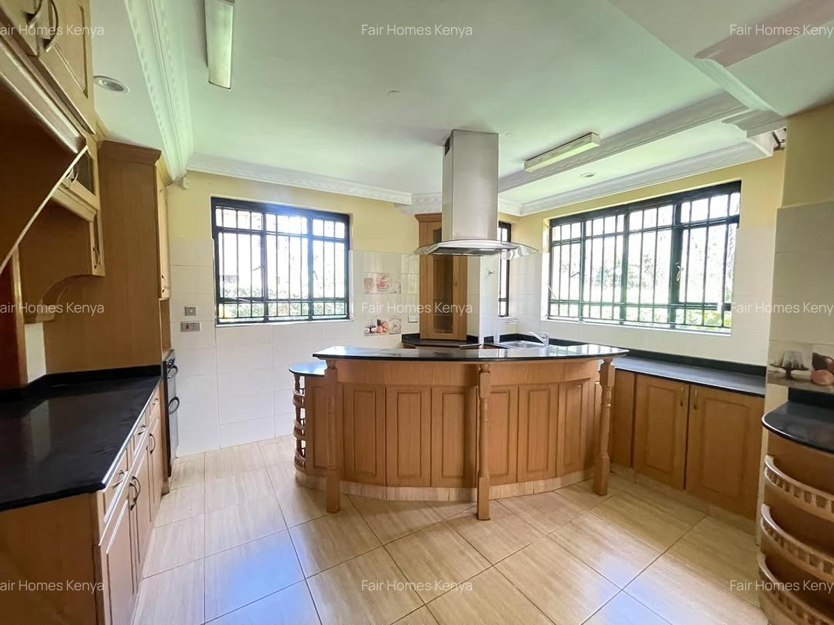 4 Bed Townhouse with En Suite at Muthangari Road - 12