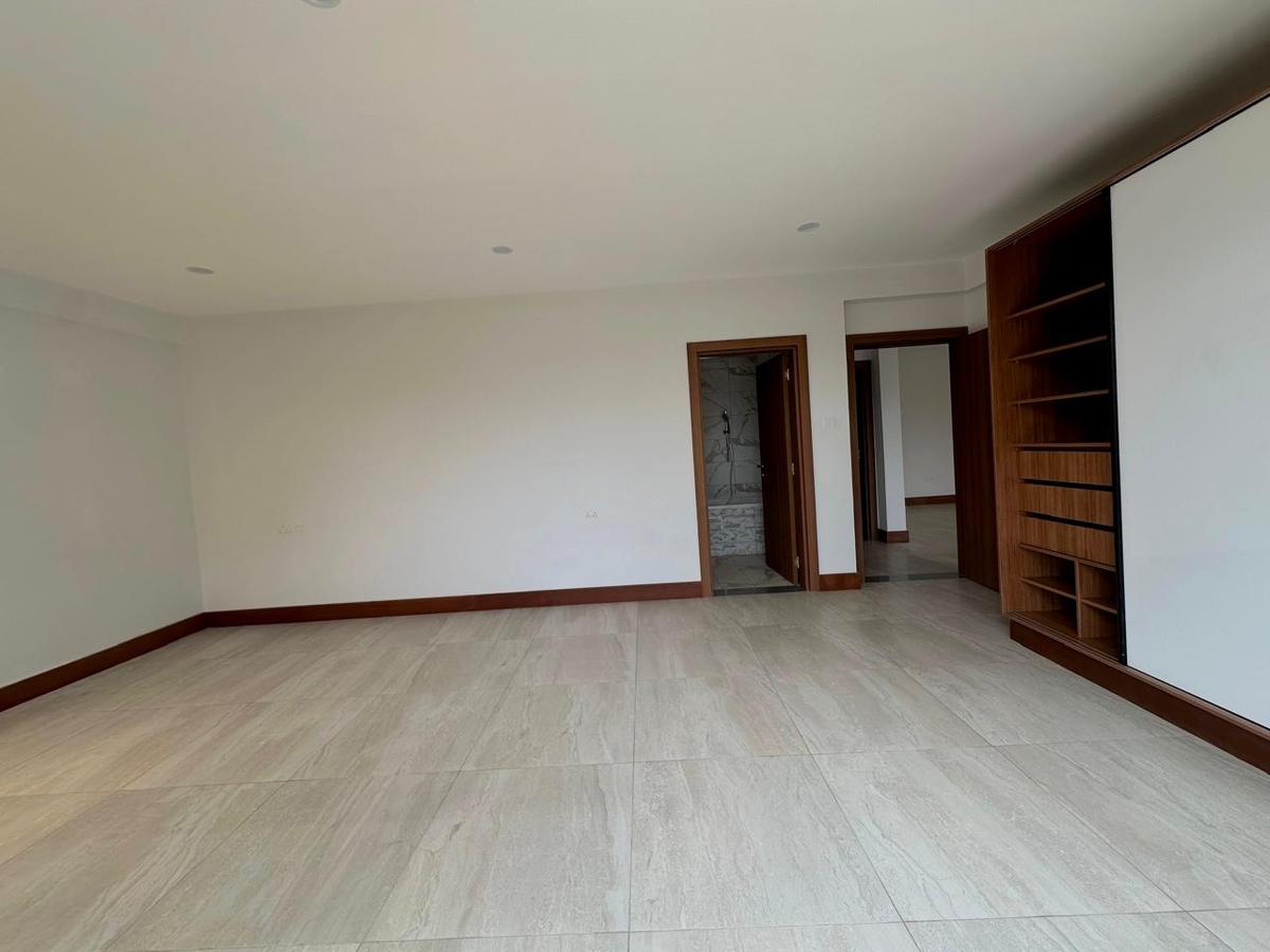 3 Bed Apartment with En Suite at Westlands - 17